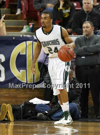 Thumbnail 2 in Bishop O'Dowd vs. El Cerrito (CIF NorCal D3 Regional Final) photogallery.