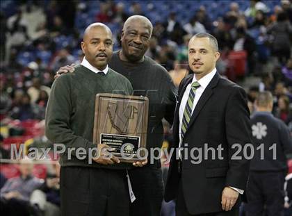 Thumbnail 2 in Bishop O'Dowd vs. El Cerrito (CIF NorCal D3 Regional Final) photogallery.