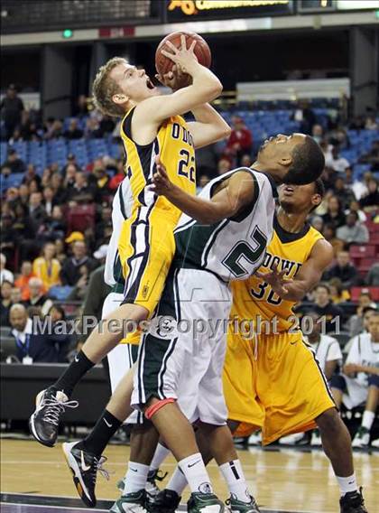Thumbnail 2 in Bishop O'Dowd vs. El Cerrito (CIF NorCal D3 Regional Final) photogallery.