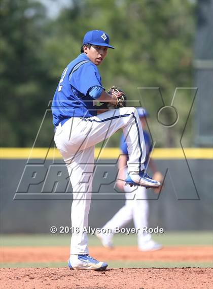 Thumbnail 2 in Bingham vs. Houston (National High School Invitational) photogallery.