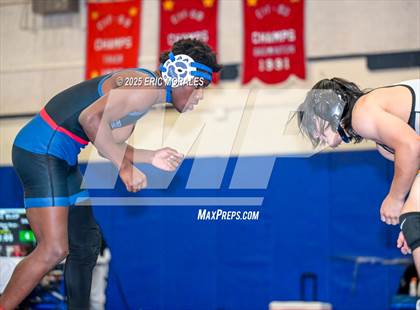 Thumbnail 2 in Ivan Olson Tournament photogallery.