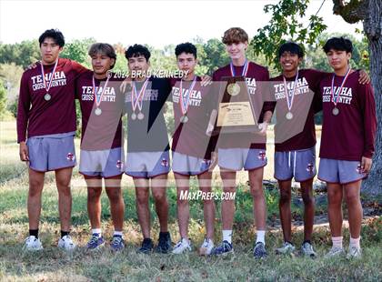 Thumbnail 1 in UIL 2A Boys Cross Country District 23 Meet photogallery.