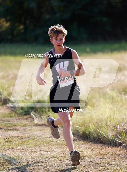 Thumbnail 1 in UIL 2A Boys Cross Country District 23 Meet photogallery.