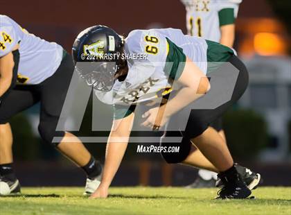 Thumbnail 3 in Apex @ Panther Creek photogallery.