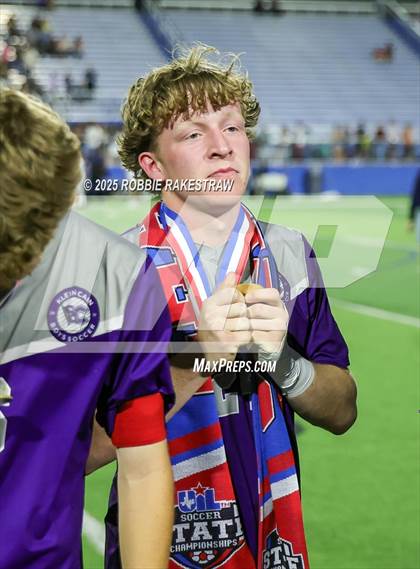 Thumbnail 3 in Alief Elsik vs. Klein Cain (UIL 6A Soccer Division I Final Medal Ceremony) photogallery.