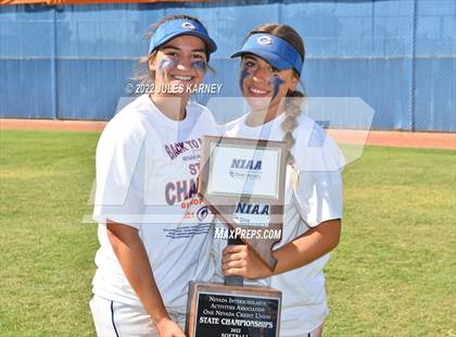 Thumbnail 2 in Bishop Gorman vs Silverado (NIAA 4A State Final) photogallery.