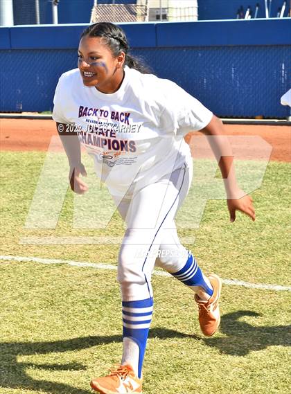 Thumbnail 1 in Bishop Gorman vs Silverado (NIAA 4A State Final) photogallery.