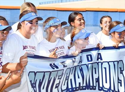 Thumbnail 1 in Bishop Gorman vs Silverado (NIAA 4A State Final) photogallery.