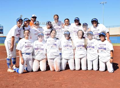 Thumbnail 1 in Bishop Gorman vs Silverado (NIAA 4A State Final) photogallery.