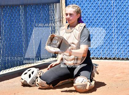 Thumbnail 3 in Bishop Gorman vs Silverado (NIAA 4A State Final) photogallery.
