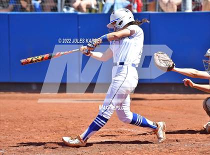 Thumbnail 3 in Bishop Gorman vs Silverado (NIAA 4A State Final) photogallery.