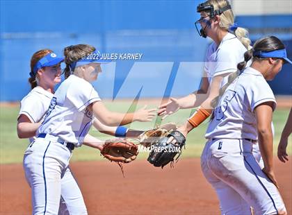Thumbnail 3 in Bishop Gorman vs Silverado (NIAA 4A State Final) photogallery.