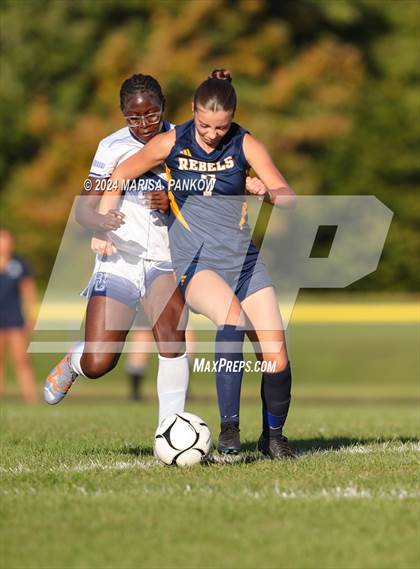 Thumbnail 2 in Bishop Grimes vs Altmar Parish Williamstown photogallery.