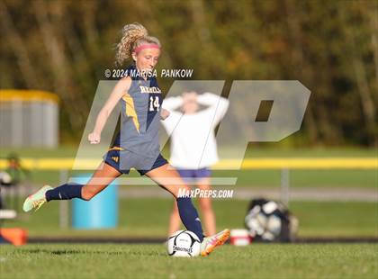 Thumbnail 2 in Bishop Grimes vs Altmar Parish Williamstown photogallery.