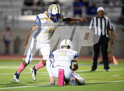 Thumbnail 2 in Del Campo @ Vista del Lago photogallery.