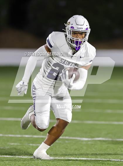 Thumbnail 1 in Crean Lutheran @ La Habra photogallery.