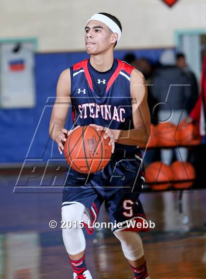 Thumbnail 3 in St. Raymond vs Stepinac (CHSAA AA Quarterfinal) photogallery.