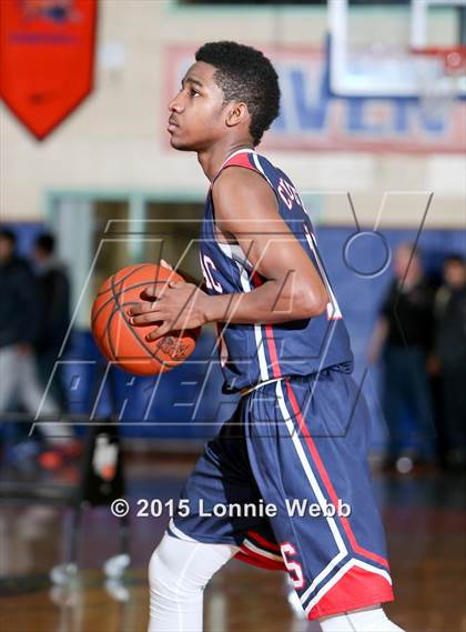 Thumbnail 1 in St. Raymond vs Stepinac (CHSAA AA Quarterfinal) photogallery.