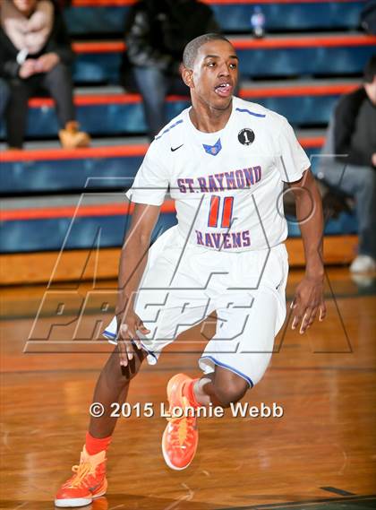 Thumbnail 2 in St. Raymond vs Stepinac (CHSAA AA Quarterfinal) photogallery.