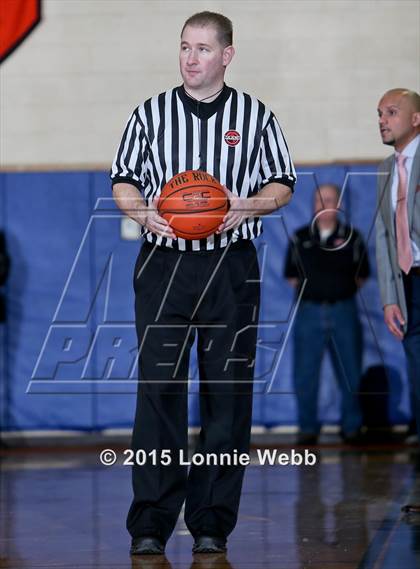 Thumbnail 1 in St. Raymond vs Stepinac (CHSAA AA Quarterfinal) photogallery.