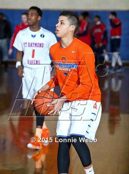 Thumbnail 1 in St. Raymond vs Stepinac (CHSAA AA Quarterfinal) photogallery.