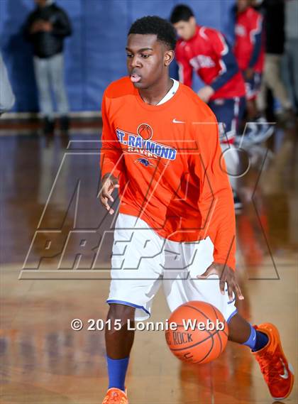 Thumbnail 3 in St. Raymond vs Stepinac (CHSAA AA Quarterfinal) photogallery.