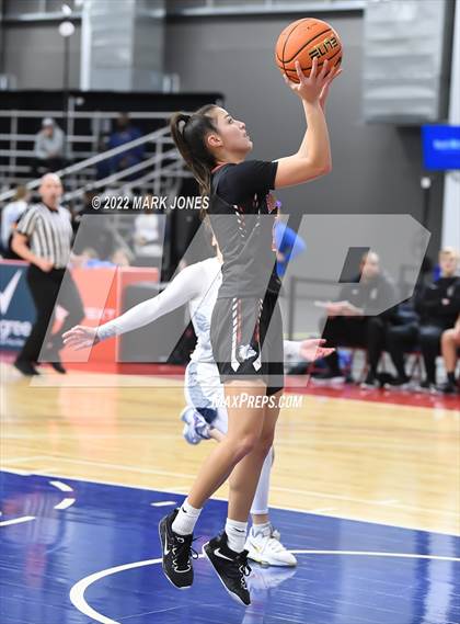 Thumbnail 1 in Folsom vs. Perry (Nike Tournament of Champions) - Joe Smith Division Championship photogallery.