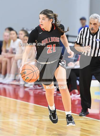 Thumbnail 2 in Folsom vs. Perry (Nike Tournament of Champions) - Joe Smith Division Championship photogallery.