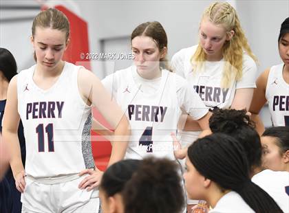 Thumbnail 1 in Folsom vs. Perry (Nike Tournament of Champions) - Joe Smith Division Championship photogallery.