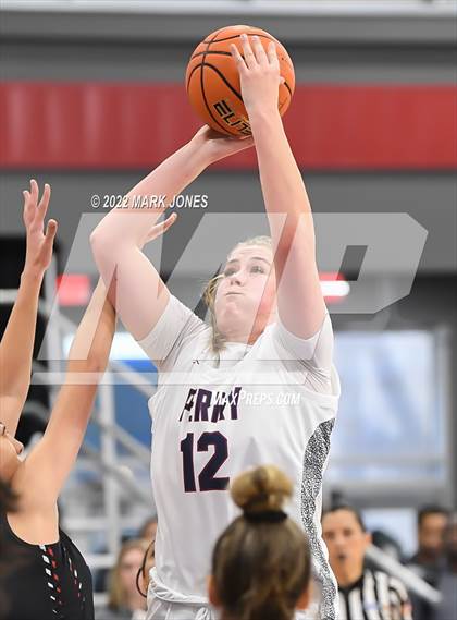 Thumbnail 1 in Folsom vs. Perry (Nike Tournament of Champions) - Joe Smith Division Championship photogallery.