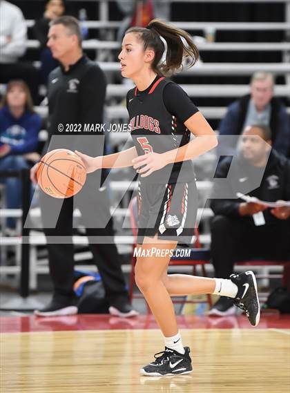 Thumbnail 1 in Folsom vs. Perry (Nike Tournament of Champions) - Joe Smith Division Championship photogallery.