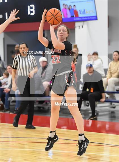 Thumbnail 3 in Folsom vs. Perry (Nike Tournament of Champions) - Joe Smith Division Championship photogallery.