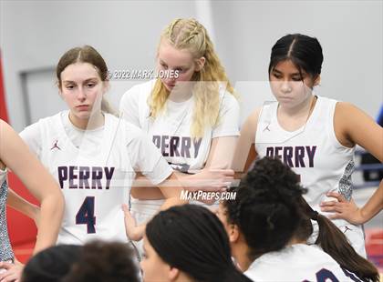 Thumbnail 2 in Folsom vs. Perry (Nike Tournament of Champions) - Joe Smith Division Championship photogallery.