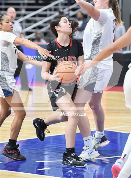 Thumbnail 3 in Folsom vs. Perry (Nike Tournament of Champions) - Joe Smith Division Championship photogallery.