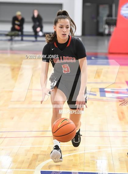 Thumbnail 3 in Folsom vs. Perry (Nike Tournament of Champions) - Joe Smith Division Championship photogallery.