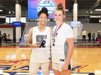 Thumbnail 1 in Folsom vs. Perry (Nike Tournament of Champions) - Joe Smith Division Championship photogallery.