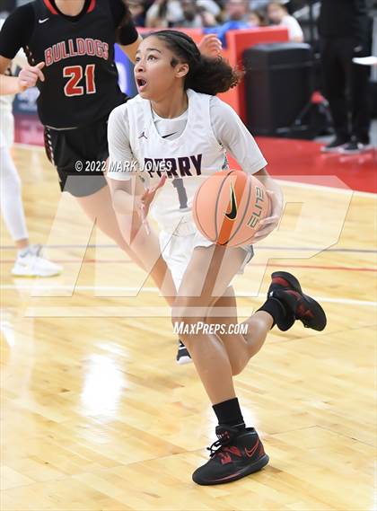 Thumbnail 3 in Folsom vs. Perry (Nike Tournament of Champions) - Joe Smith Division Championship photogallery.