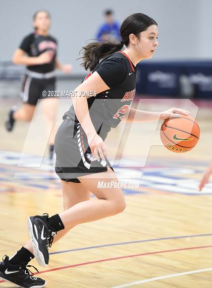 Thumbnail 2 in Folsom vs. Perry (Nike Tournament of Champions) - Joe Smith Division Championship photogallery.