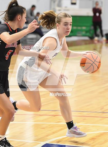Thumbnail 2 in Folsom vs. Perry (Nike Tournament of Champions) - Joe Smith Division Championship photogallery.