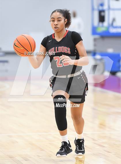 Thumbnail 1 in Folsom vs. Perry (Nike Tournament of Champions) - Joe Smith Division Championship photogallery.