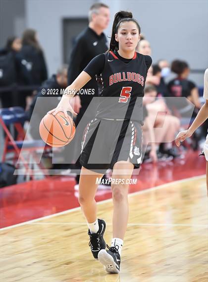 Thumbnail 2 in Folsom vs. Perry (Nike Tournament of Champions) - Joe Smith Division Championship photogallery.