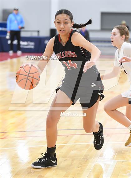 Thumbnail 2 in Folsom vs. Perry (Nike Tournament of Champions) - Joe Smith Division Championship photogallery.