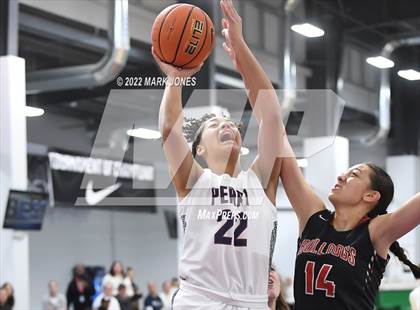 Thumbnail 3 in Folsom vs. Perry (Nike Tournament of Champions) - Joe Smith Division Championship photogallery.