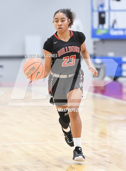 Thumbnail 2 in Folsom vs. Perry (Nike Tournament of Champions) - Joe Smith Division Championship photogallery.