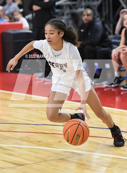 Thumbnail 1 in Folsom vs. Perry (Nike Tournament of Champions) - Joe Smith Division Championship photogallery.