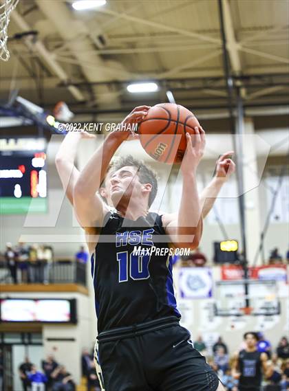 Thumbnail 1 in Westfield vs Hamilton Southeastern (IHSAA 4A Sectional Semifinal Playoff) photogallery.