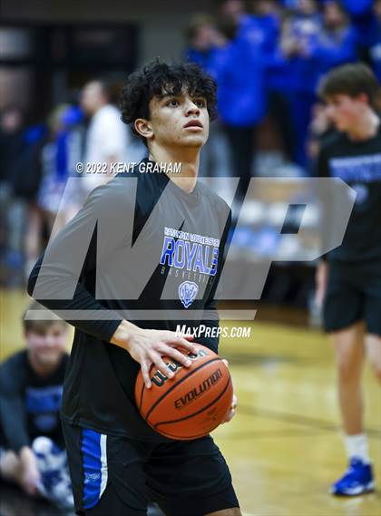 Thumbnail 1 in Westfield vs Hamilton Southeastern (IHSAA 4A Sectional Semifinal Playoff) photogallery.
