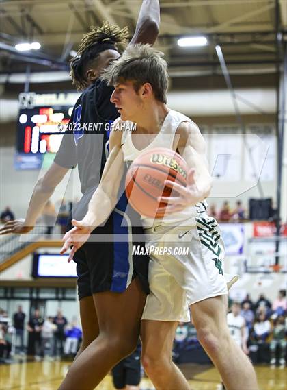 Thumbnail 3 in Westfield vs Hamilton Southeastern (IHSAA 4A Sectional Semifinal Playoff) photogallery.