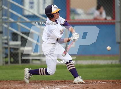 Thumbnail 3 in Weiss vs. Liberty Hill (LISD Tournament) photogallery.