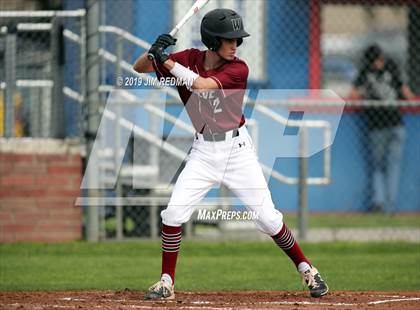 Thumbnail 2 in Weiss vs. Liberty Hill (LISD Tournament) photogallery.